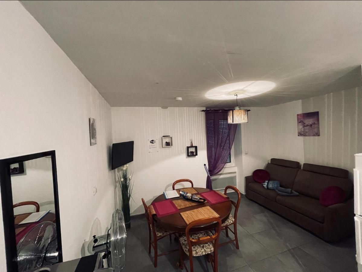 Appartement Avec Parking Gratuit Et Wifi 维耶尔宗 外观 照片