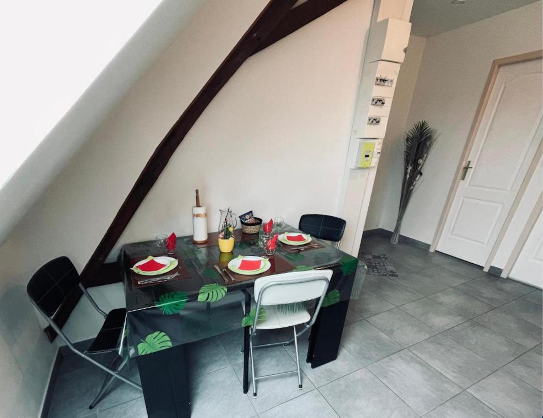 Appartement Avec Parking Gratuit Et Wifi 维耶尔宗 外观 照片